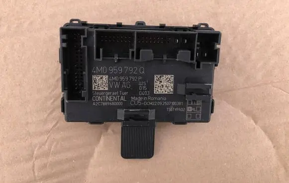 Audi Q7 4M Door control unit/module 4M0959792Q A2C7889680000 4M0959792P