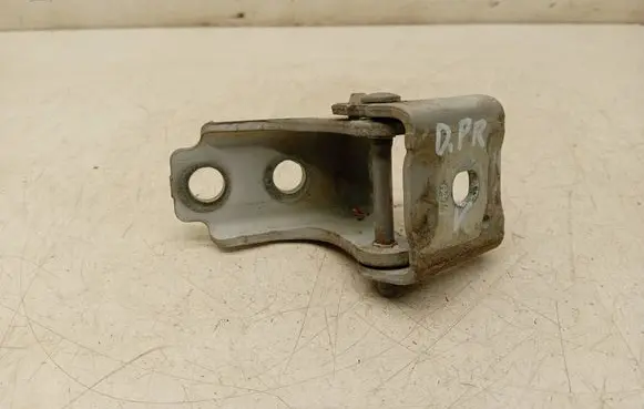 Citroen C3 Front door upper hinge