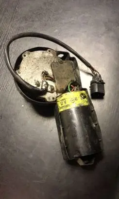 BMW 5 E34 Wiper motor 1378650