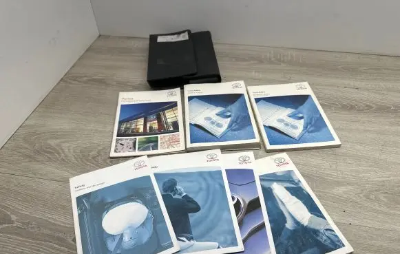 Toyota RAV 4 (XA30) Owners service history hand book 