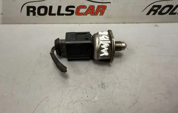 Volkswagen PASSAT B6 Fuel pressure sensor 03C9060510
