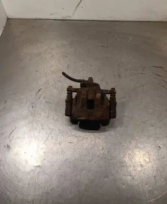 Suzuki Grand Vitara II Front brake caliper