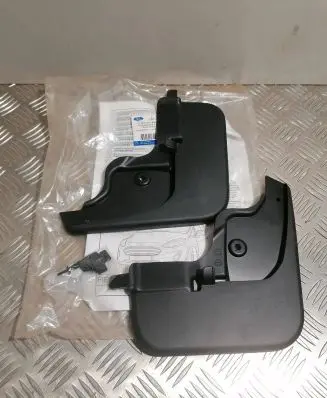 Ford Fiesta Front mudguard J1BJ16A262AB 2267244 J1BJ16A263AB