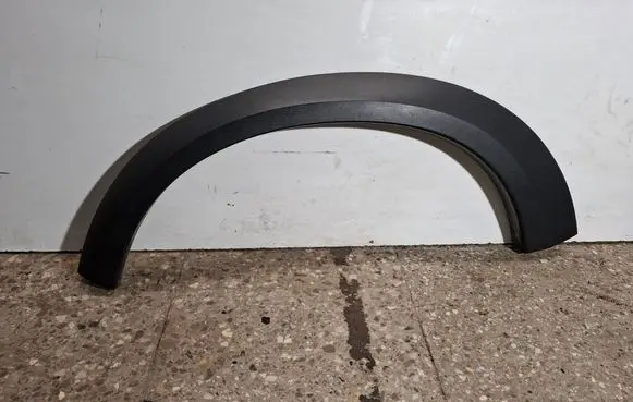 Volvo XC70 Front arch trim 31283104