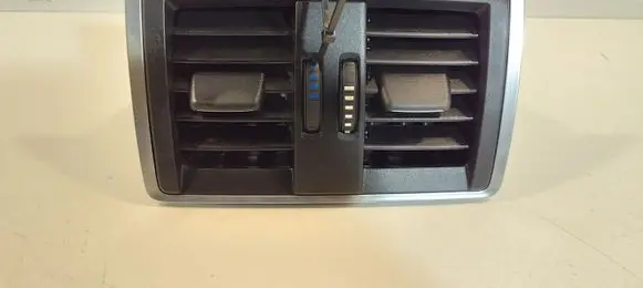 BMW 3 GT F34 Rear air vent grill 933367502