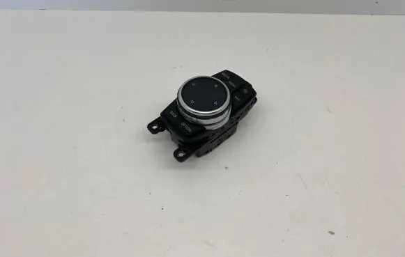 BMW 3 F30 F35 F31 Head unit multimedia control 6582935072301 935072301