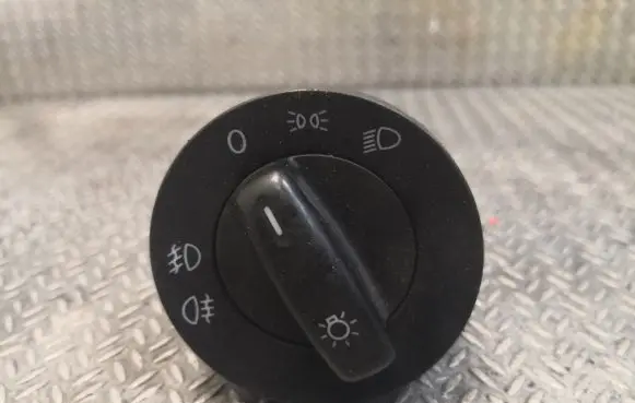 Volkswagen Eos Light switch 1K0941431AJ