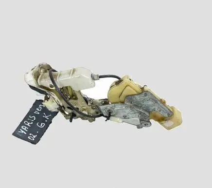Toyota Yaris Verso Rear door lock