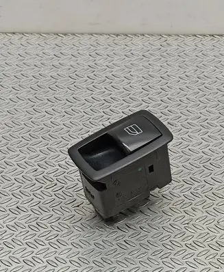 Mercedes-Benz B W245 Electric window control switch A2518200510 03128150 905167930