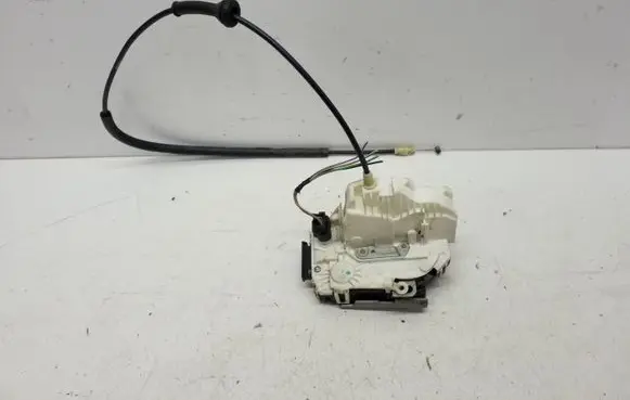 Chrysler Town & Country V Front door lock P04589694AD 04589694AD