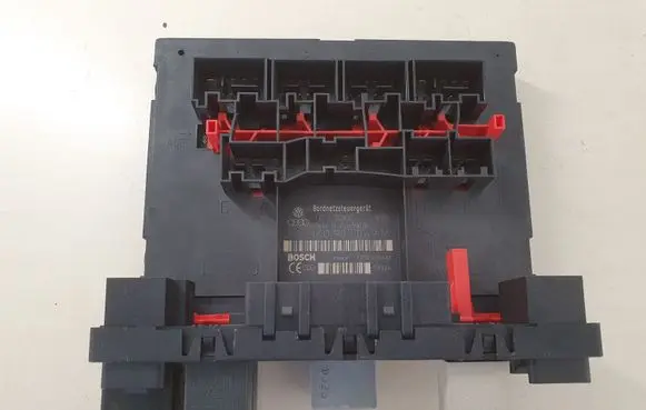Volkswagen Touran I Comfort/convenience module 1K0937049M