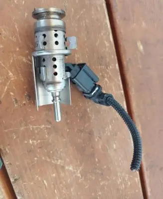 Citroen Berlingo AdBlue injector 9813930180