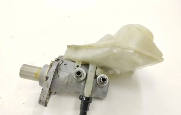 Volvo V70 Master brake cylinder 03350885571