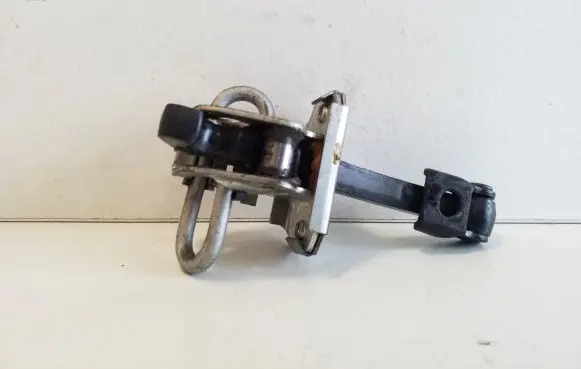 BMW X3 E83 Front door check strap stopper 3453230