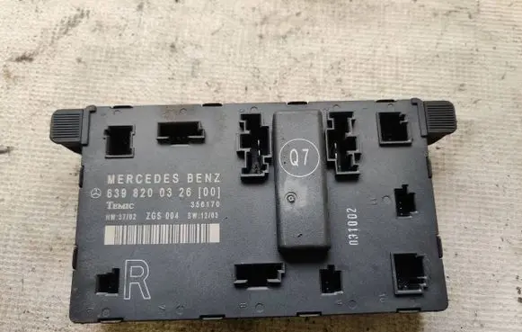 Mercedes-Benz Vito Viano W639 Door control unit/module 6398200326 356170 ZGS004