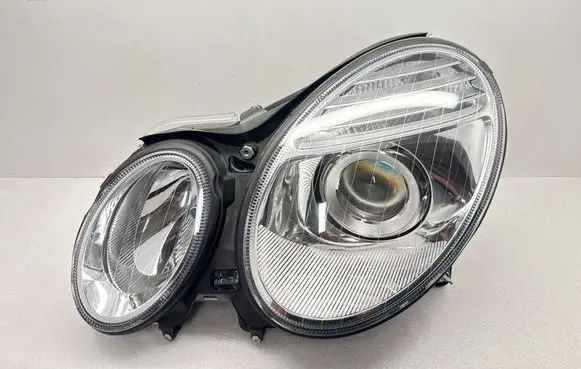 Mercedes-Benz E W211 Headlight/headlamp 084401163L 083401124L