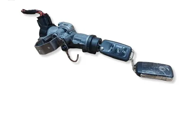 Volkswagen Polo V 6R Ignition lock 6R0905865