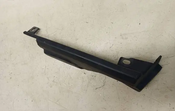 Nissan Qashqai+2 Fender end trim 66899BR00A
