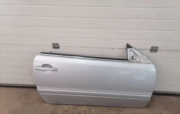 Door (2 Door Coupe)