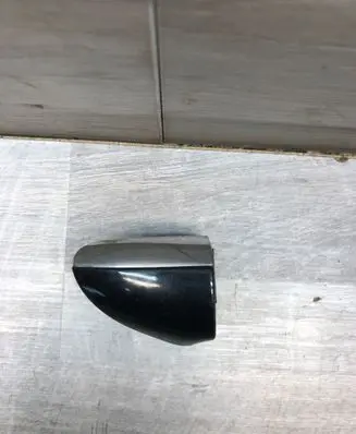 Mercedes-Benz E W211 Front door handle cover 11HH