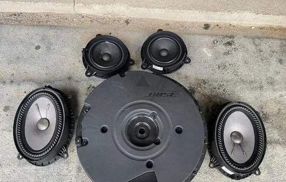 Nissan Qashqai Audio system kit 281553NF0A 281706RA2A
