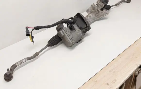 Citroen C4 II Picasso Steering rack 3140240493