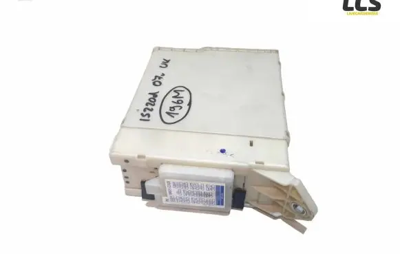 Lexus IS 220D-250-350 Fuse box set 8273053050 6J130063