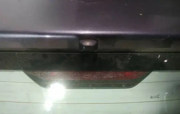 Toyota Yaris Third/center stoplight