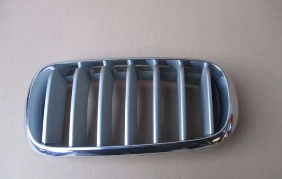 BMW X5 F15 Front bumper upper radiator grill 7316075