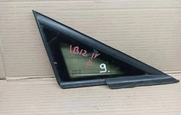 Seat Ibiza IV (6J,6P) Front triangle window/glass 6J0845412