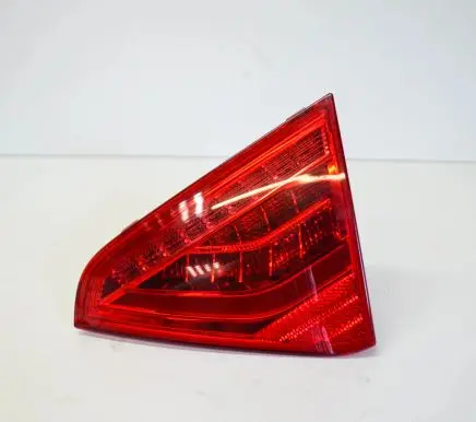 Audi A5 8T 8F Tailgate rear/tail lights 8T0945094C