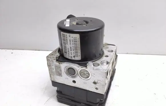 Volvo V70 ABS Pump 30681619 10021201824 8G9N2C405AC