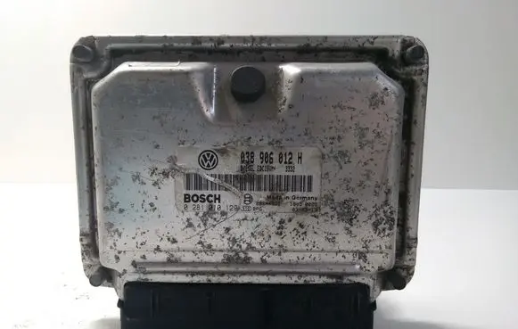 Skoda Octavia Mk1 (1U) Engine control unit/module 038906012H 0281010129