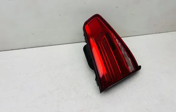 Volkswagen PASSAT B8 Tailgate rear/tail lights 