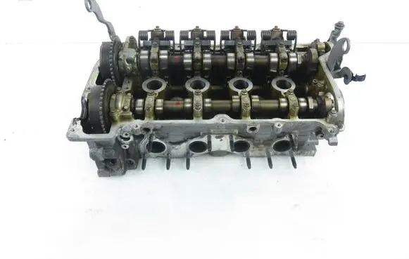 Peugeot 207 Engine head V753354980R