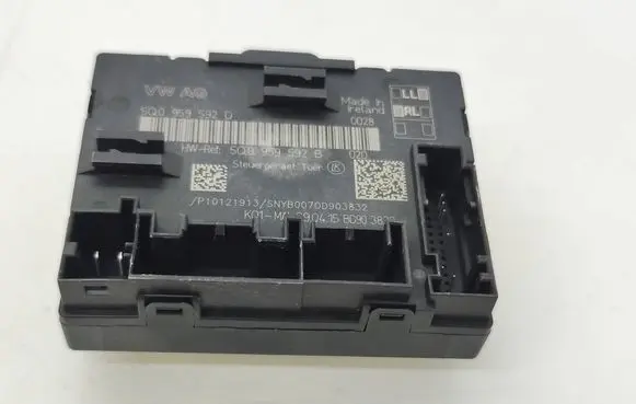 Audi A3 S3 8V Door control unit/module 5Q0959592D 5Q0959592B