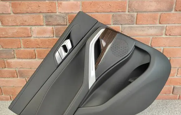 BMW X6 G06 Coupe rear side trim panel 9474303 MCSW