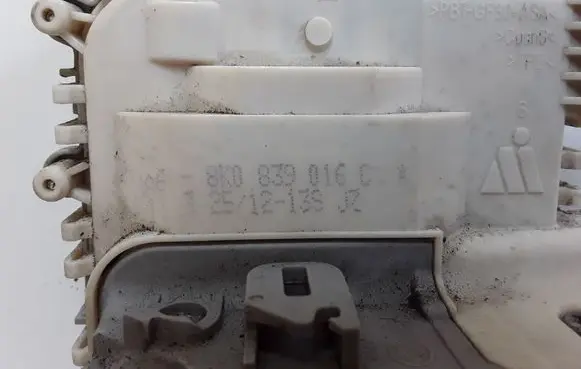 Audi Q5 SQ5 8R Rear door lock 8K0839016