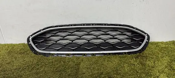Ford Fiesta Front grill H1bb-8c323-d6