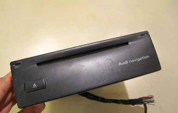 Navigation unit CD/DVD player
