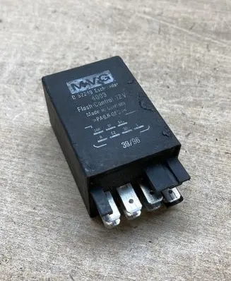 Renault Scenic I Other relay D52249