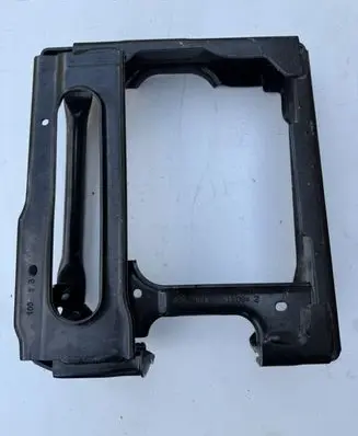 BMW X3 G01 Radiator mount bracket 12877606 12877604 12877601