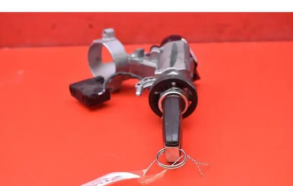 Opel Astra J Ignition lock 20939745