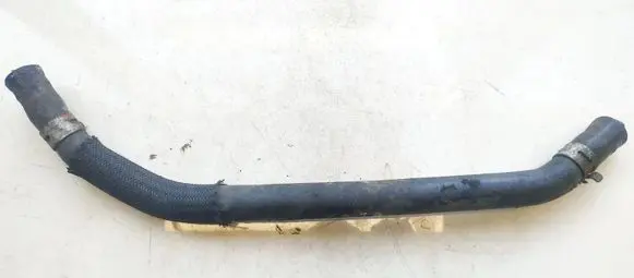 Toyota Auris 150 Engine coolant pipe/hose
