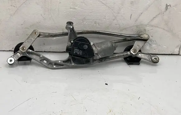 Toyota Auris E180 Front wiper linkage and motor 8511002340 AE1593003562