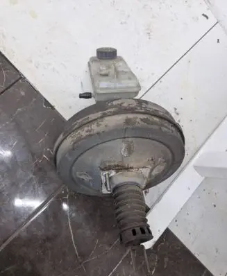 Opel Vivaro Brake booster 