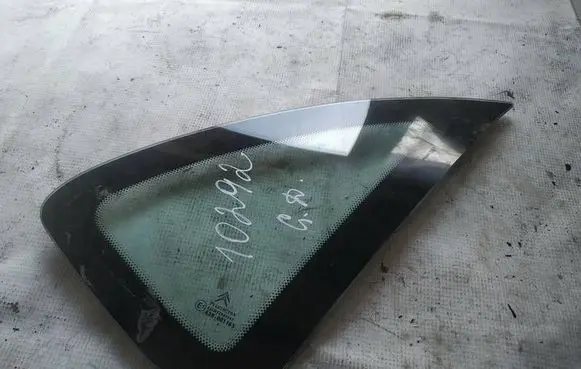 Citroen C3 Rear side window as2
