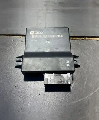 Audi A6 S6 C6 4F Gateway control module 4L0907468B 4L0910468A