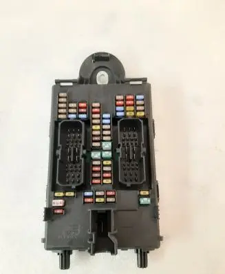Volvo S90, V90 Fuse module 31682732
