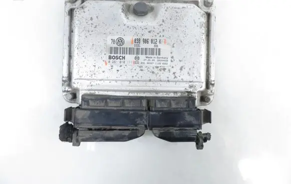 Volkswagen Bora Engine control unit/module 0281010111 038906012K